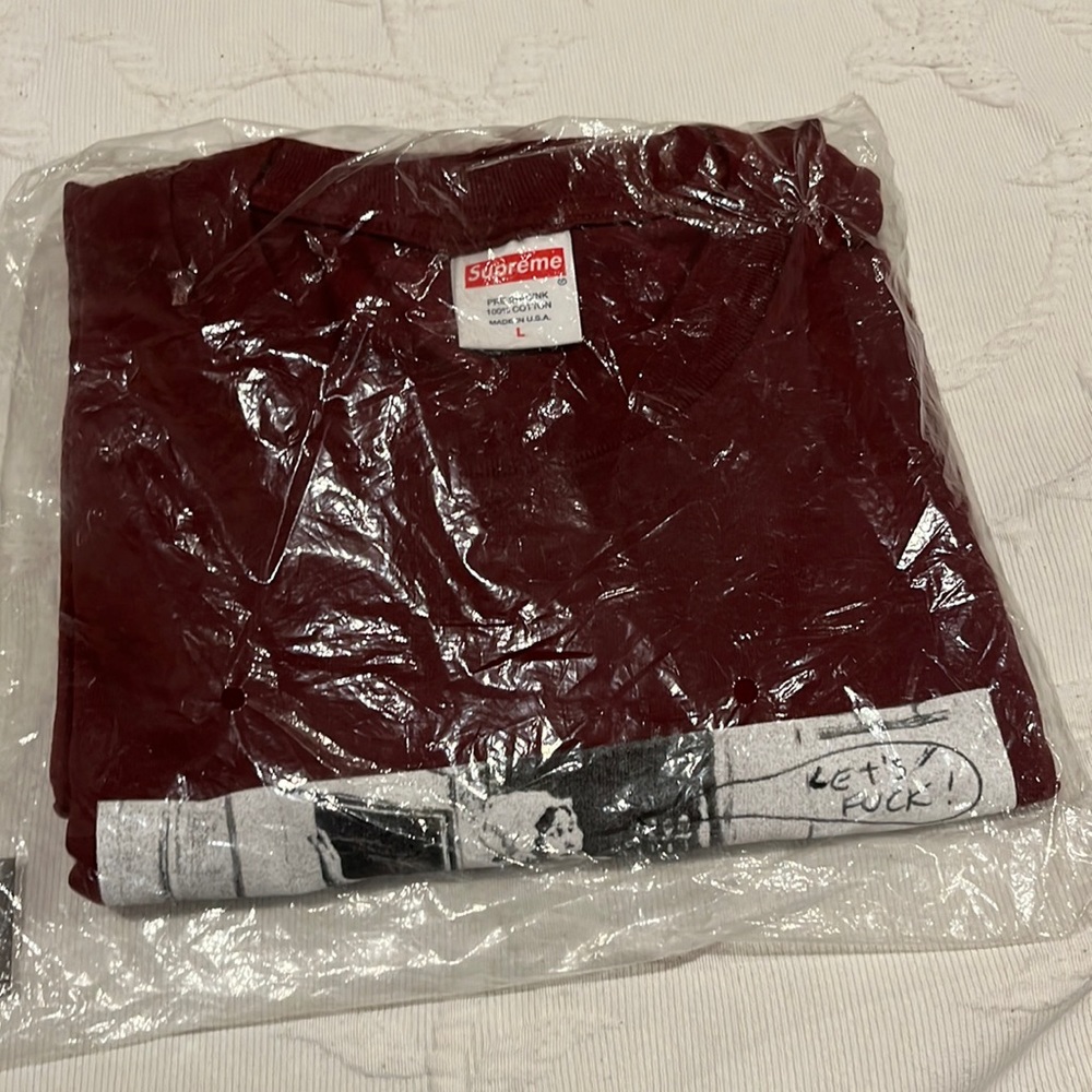 Supreme t shirt